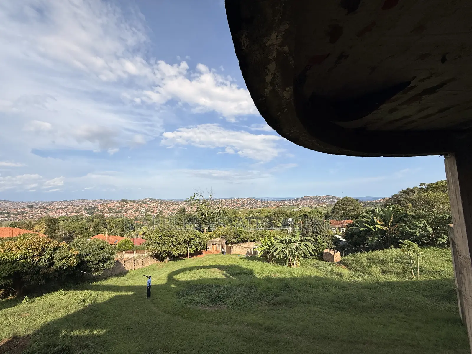 Land image